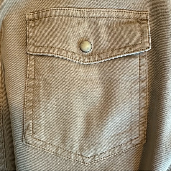 Men’s lucky brand dress shirt - Picture 2 of 3